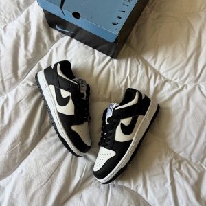 Nike Dunk Low SB • Panda